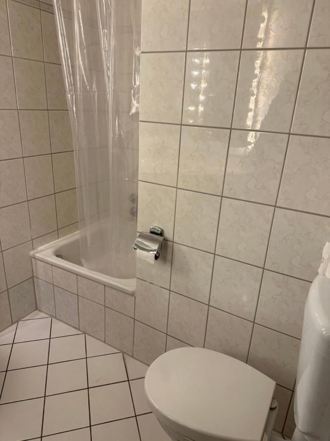 Hotel "Dream In" Heiligenhaus Bagian luar foto