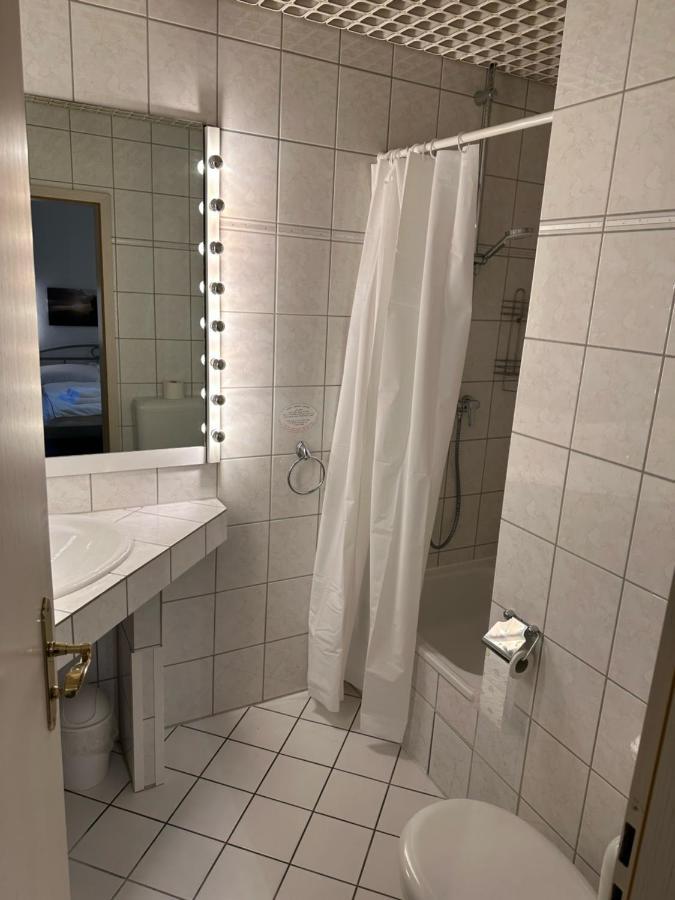 Hotel "Dream In" Heiligenhaus Bagian luar foto