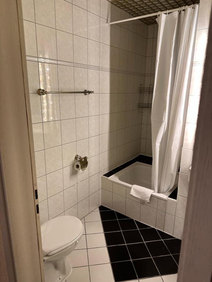 Hotel "Dream In" Heiligenhaus Bagian luar foto