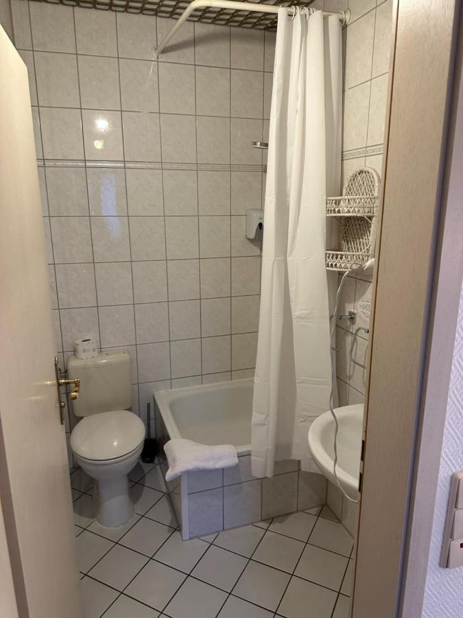 Hotel "Dream In" Heiligenhaus Bagian luar foto